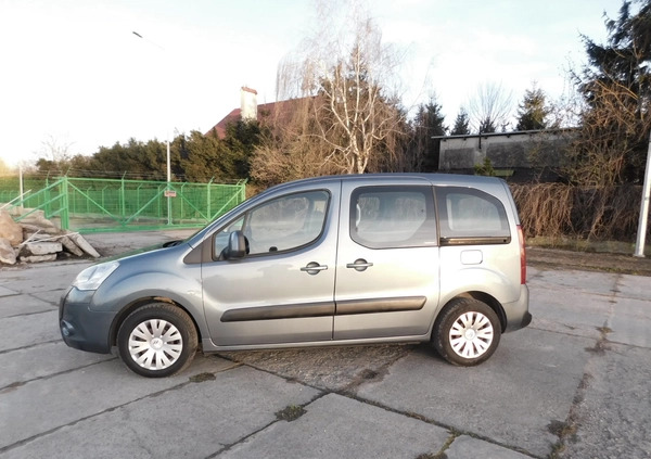 Citroen Berlingo cena 24900 przebieg: 220000, rok produkcji 2009 z Jarosław małe 379